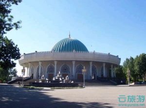 乌兹别克斯坦—云旅游