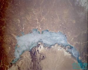 巴尔喀什湖卫星图