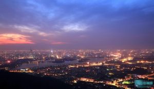 从中山俯视南京城