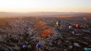卡帕多西亚热气球旅游