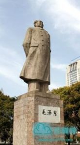 复旦大学 毛泽东雕像