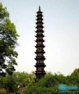 玉泉寺-棱金铁塔