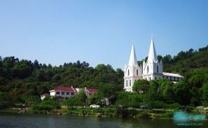 磁湖-团城山教堂